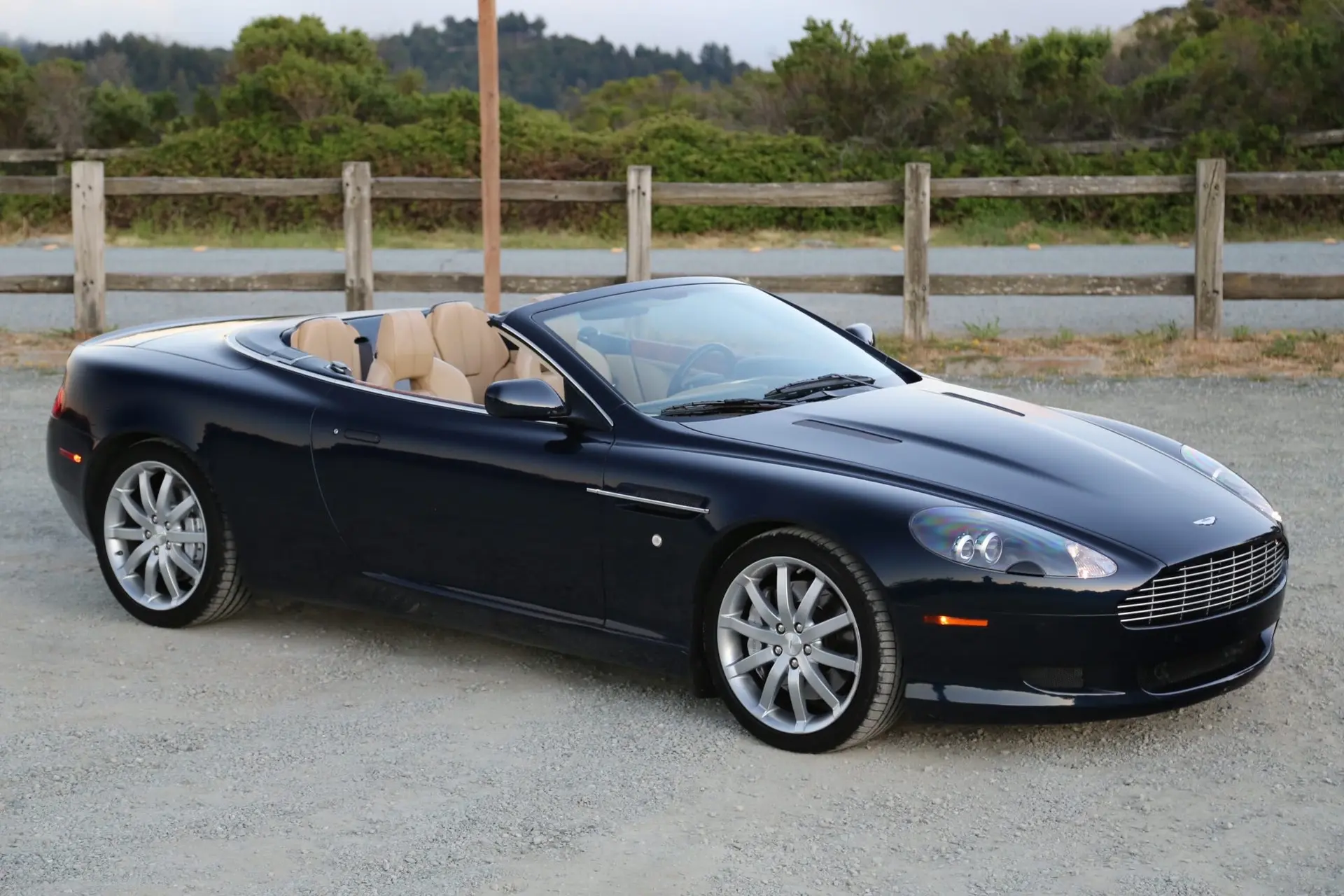 2007 Aston Martin DB9 Volante