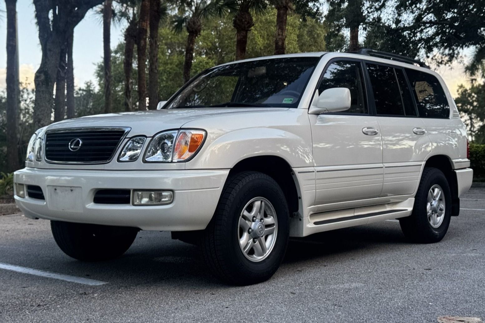 1999 Lexus LX