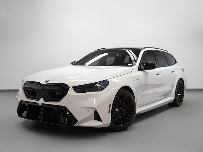 2025 BMW M5