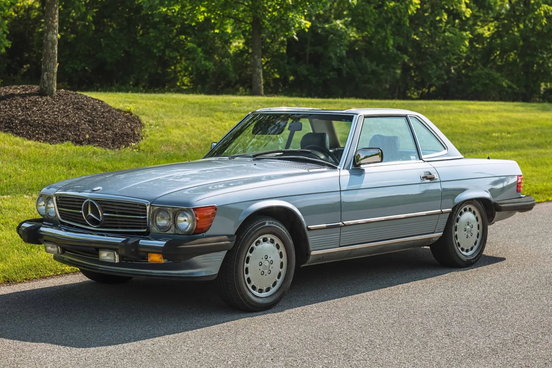 1988 Mercedes-Benz SL-Class 560SL