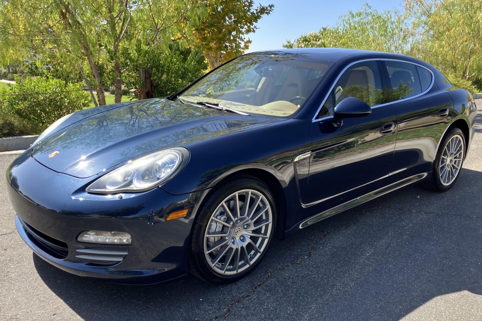 2011 Porsche Panamera 4S