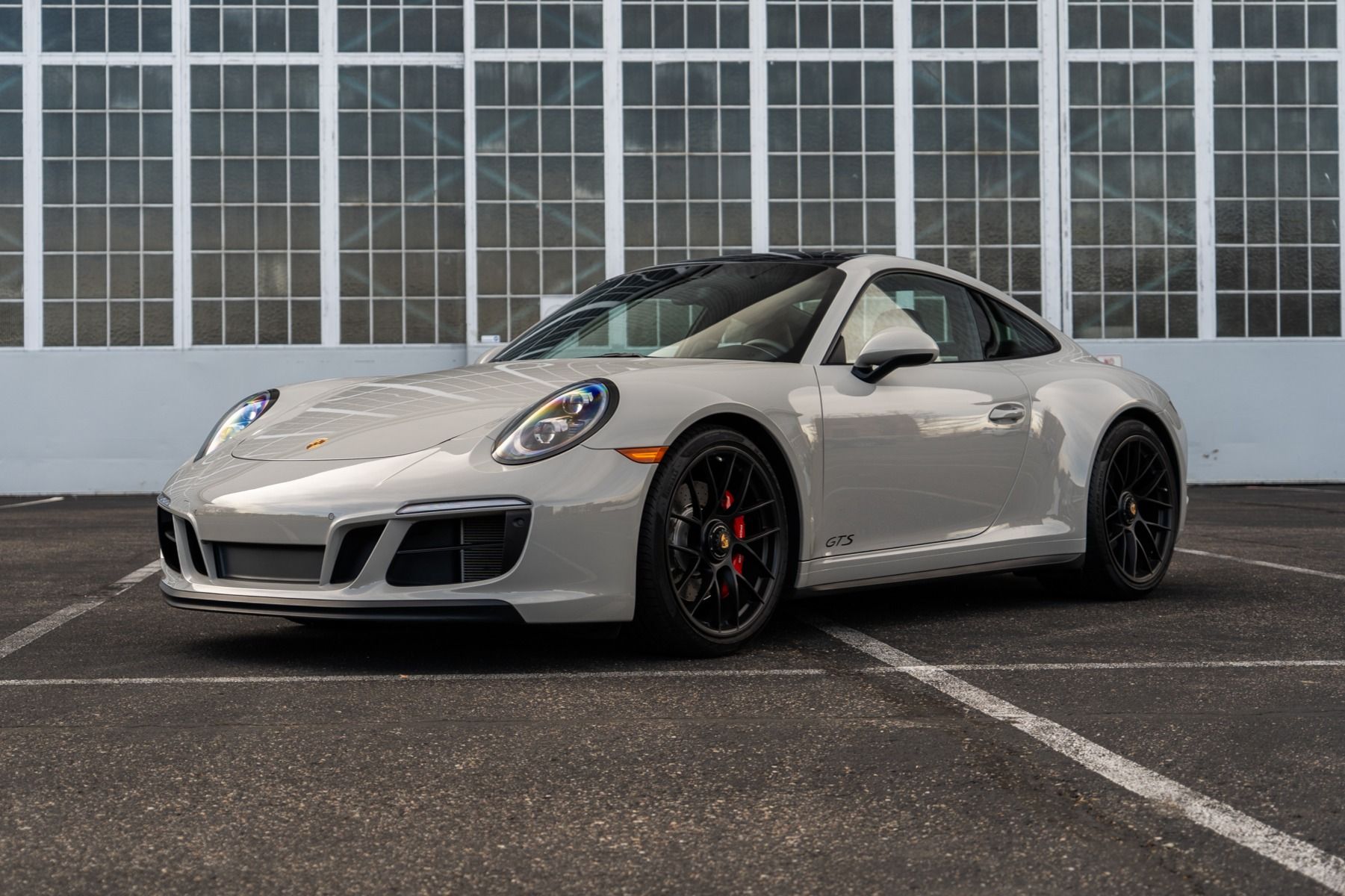 2019 Porsche 911 Carrera GTS