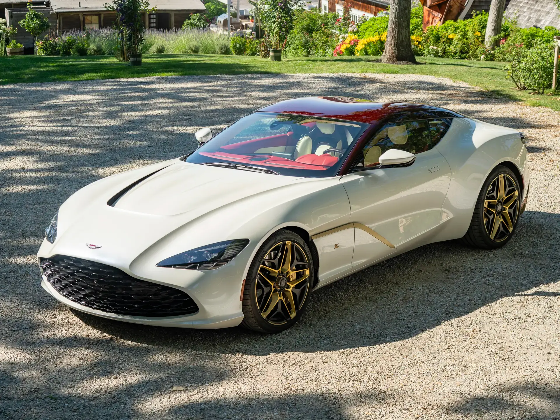 2018 Aston Martin DBS