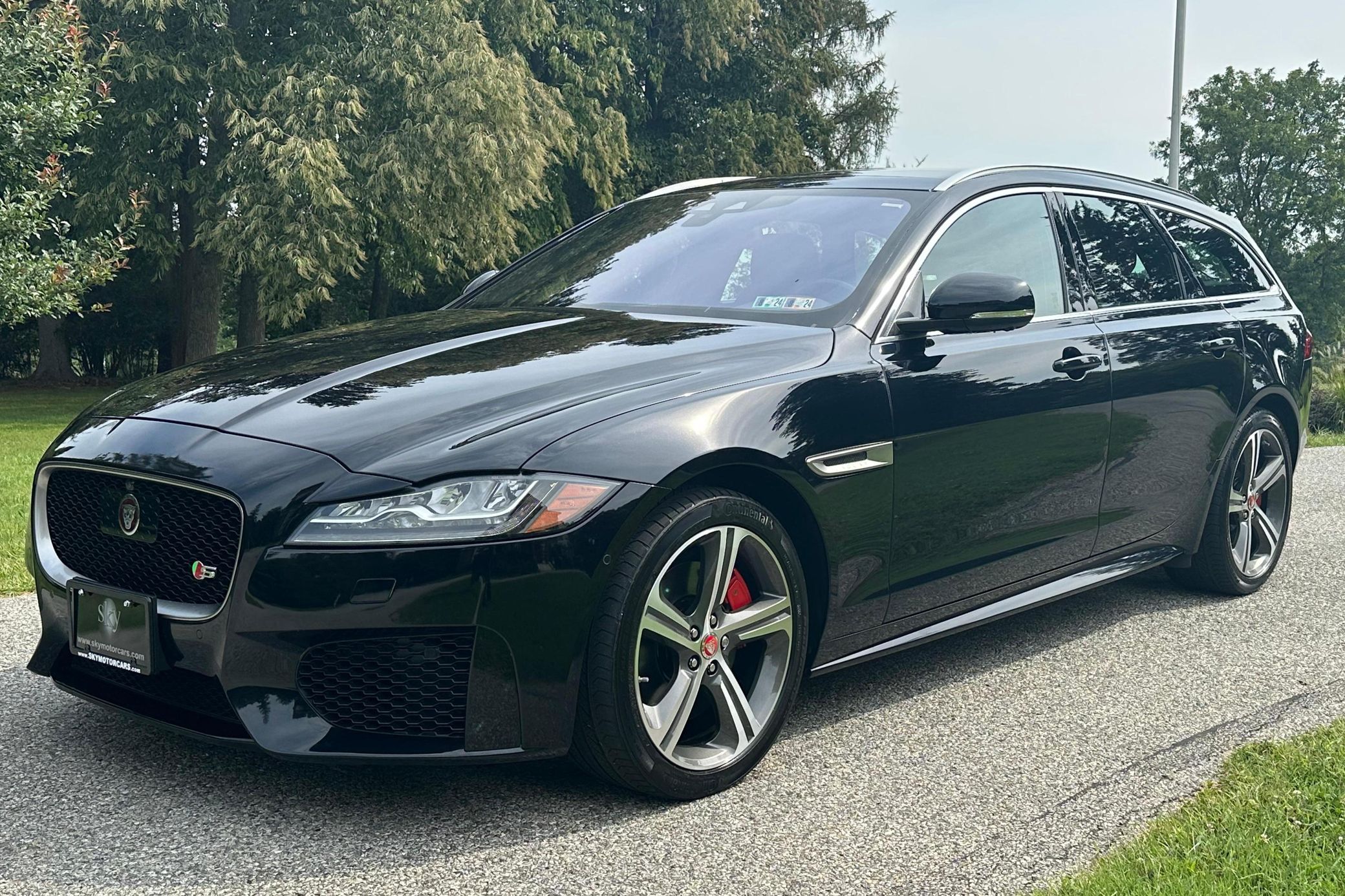 2018 Jaguar XF P300 R-Dynamic SE
