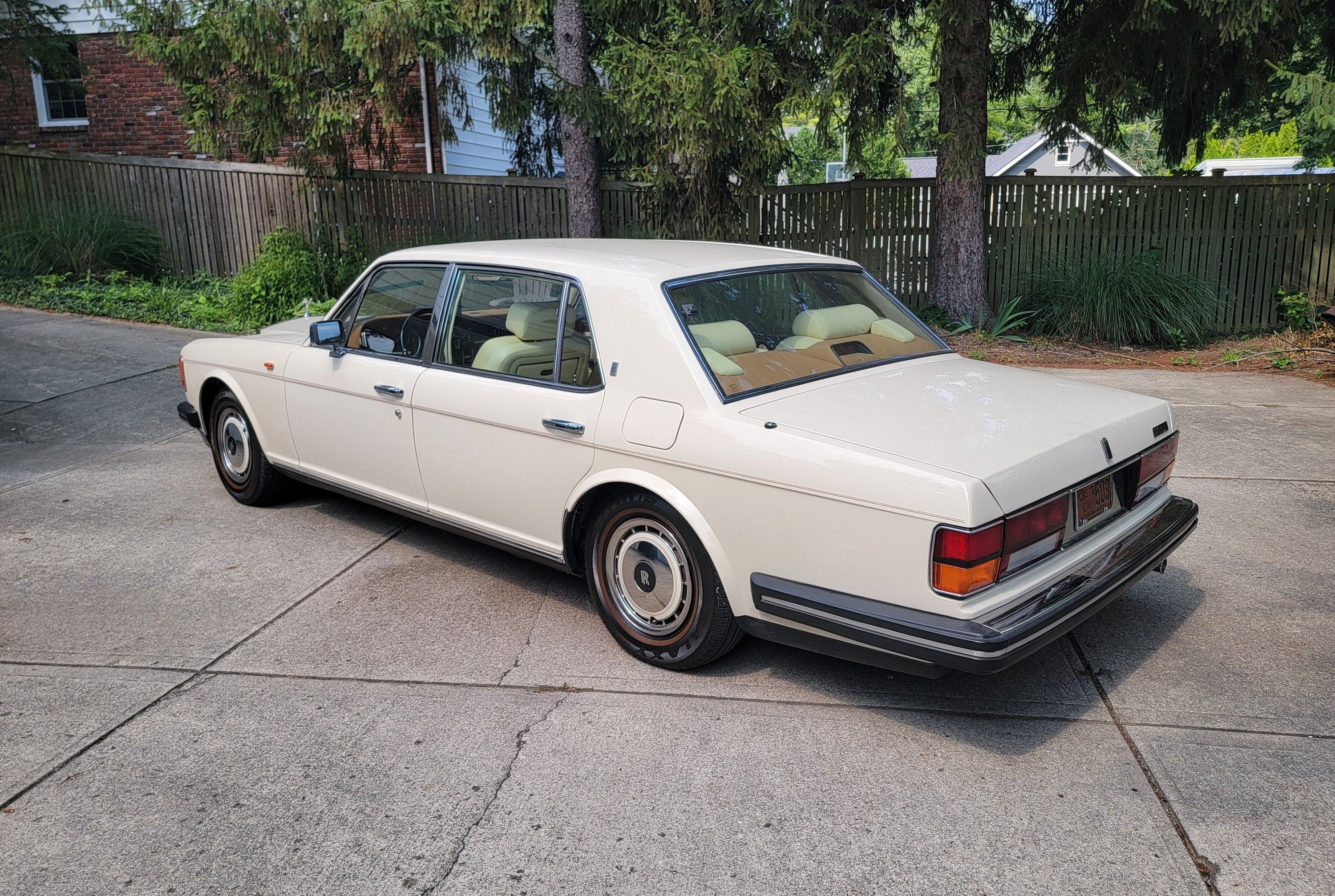 1990 Rolls-Royce Silver Spur Saloon, sold Oct 2026
