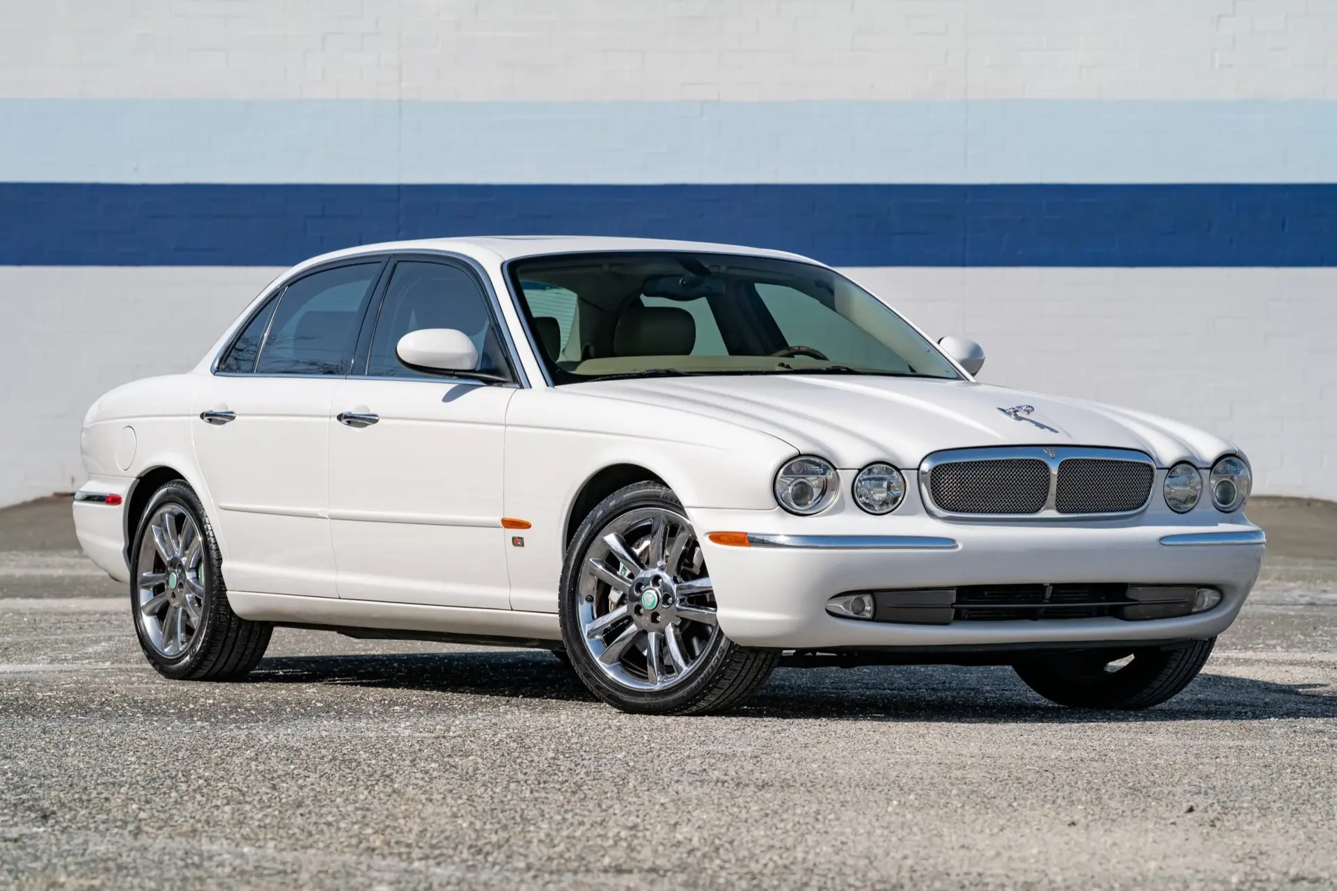2004 Jaguar XJR