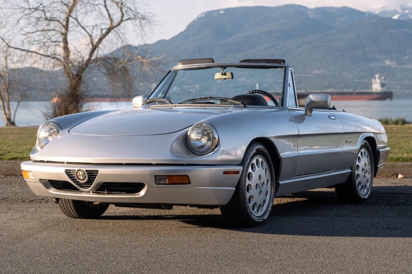 1993 Alfa Romeo 105 Series Spider