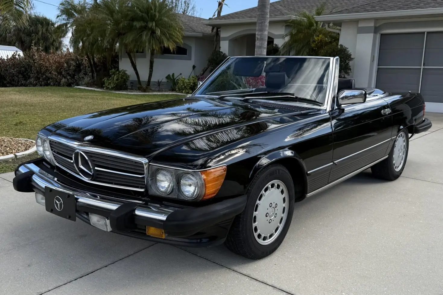 1988 Mercedes-Benz SL-Class 560SL