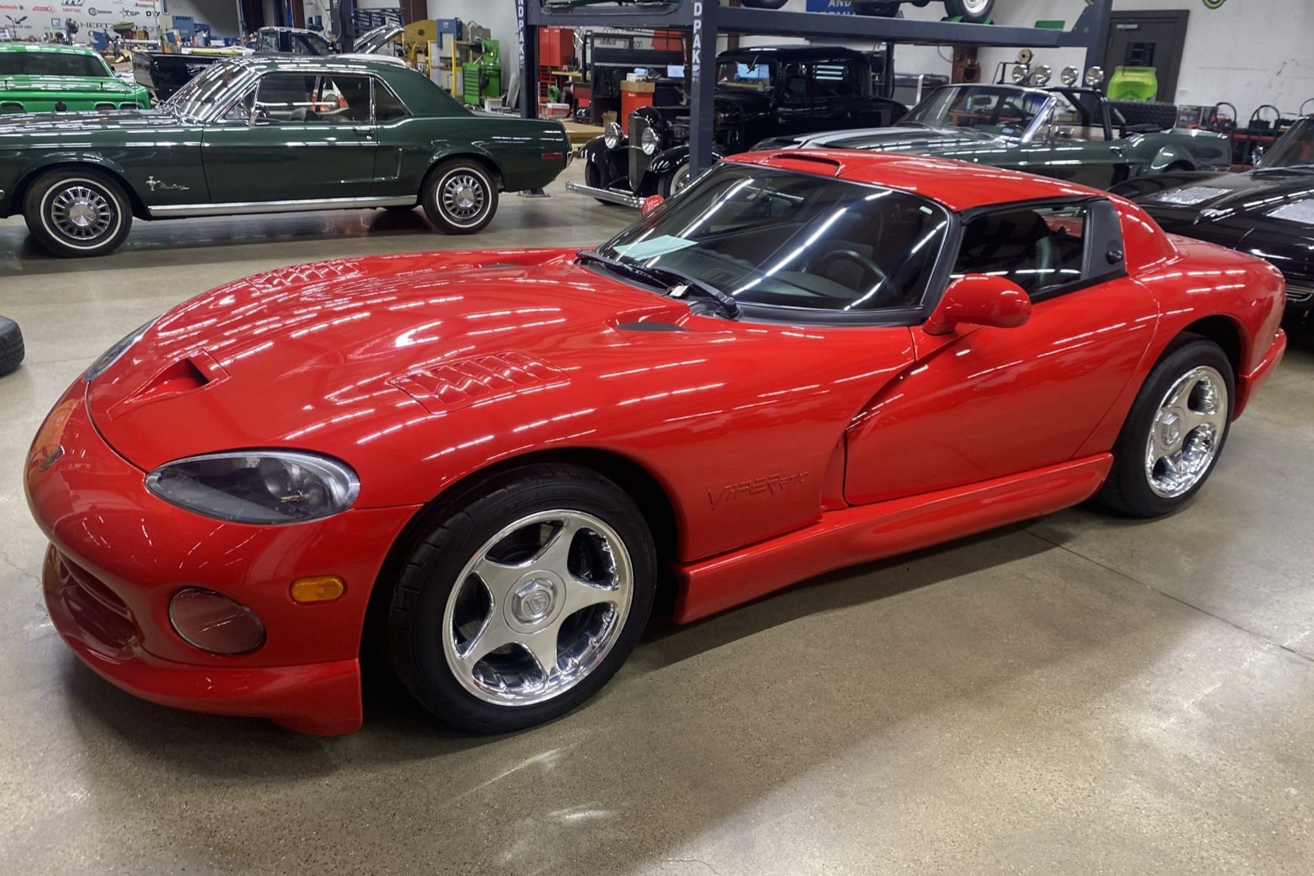 1998 Dodge Viper RT/10