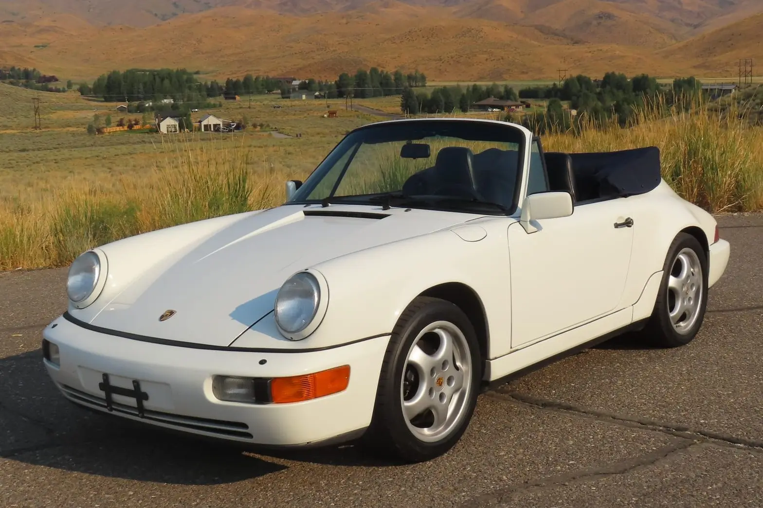 1990 Porsche 911 Carrera 2 Cabriolet