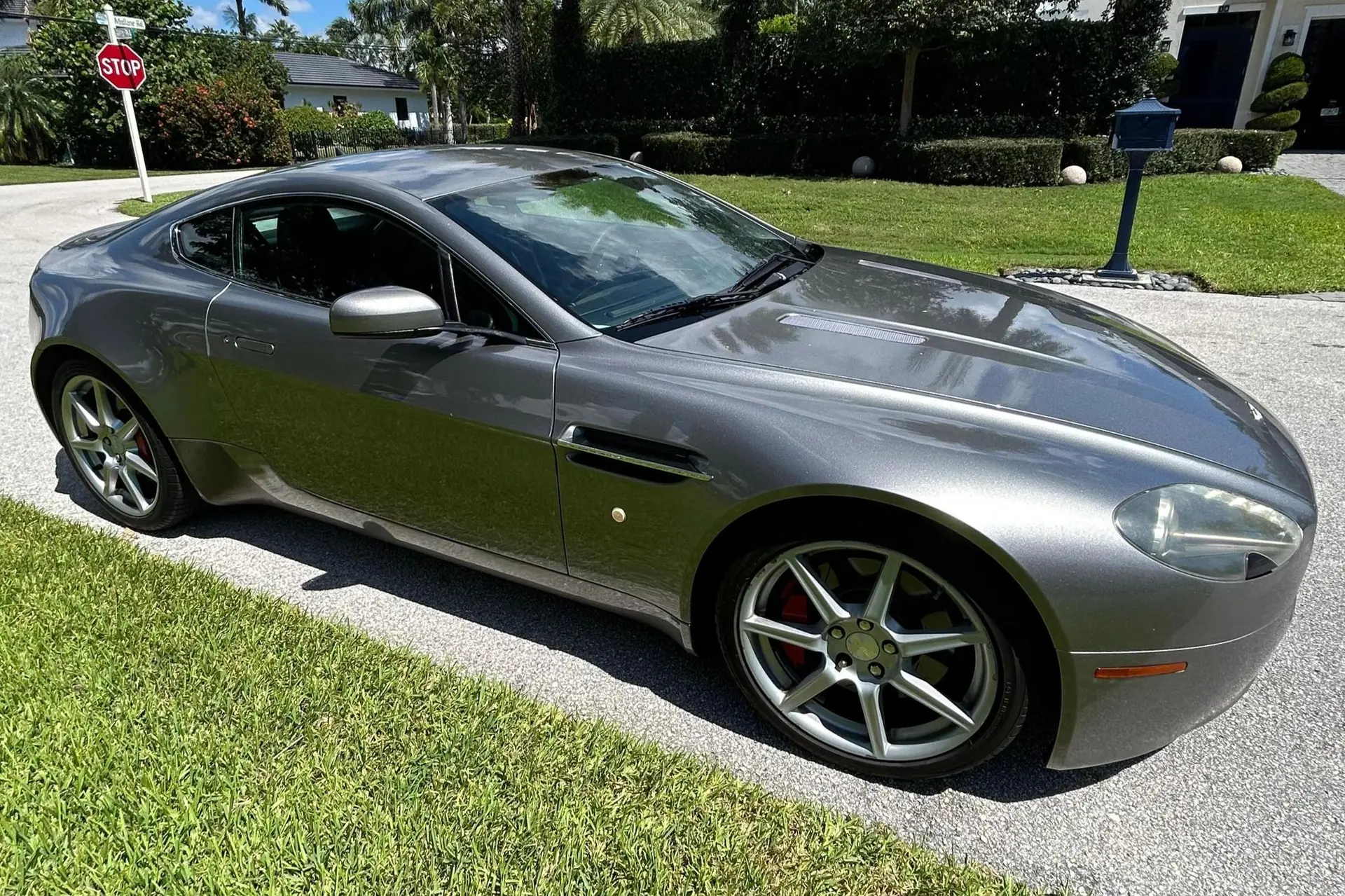 2007 Aston Martin Vantage Vantage 4.3 Coupe