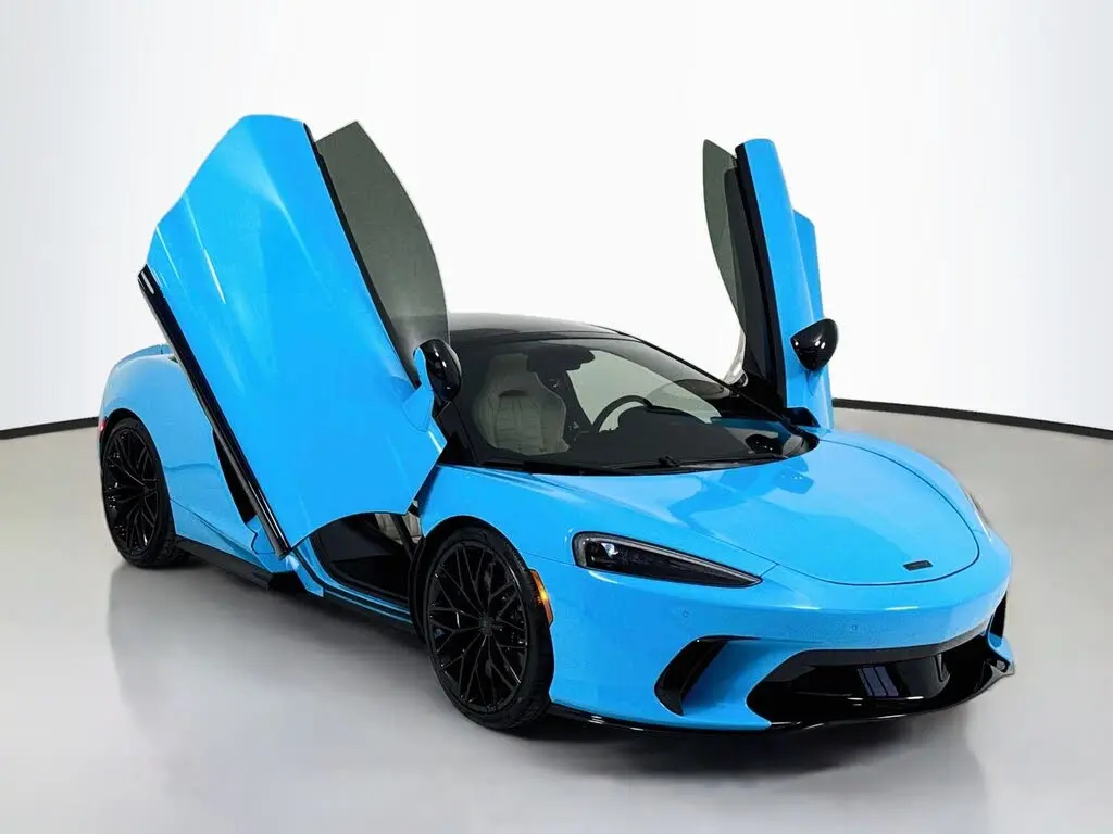 2025 McLaren GTS Coupe