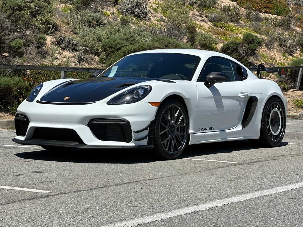 2024 Porsche Cayman GT4