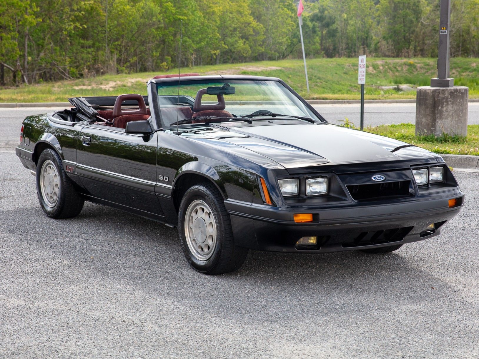 1985 Ford Mustang Convertible