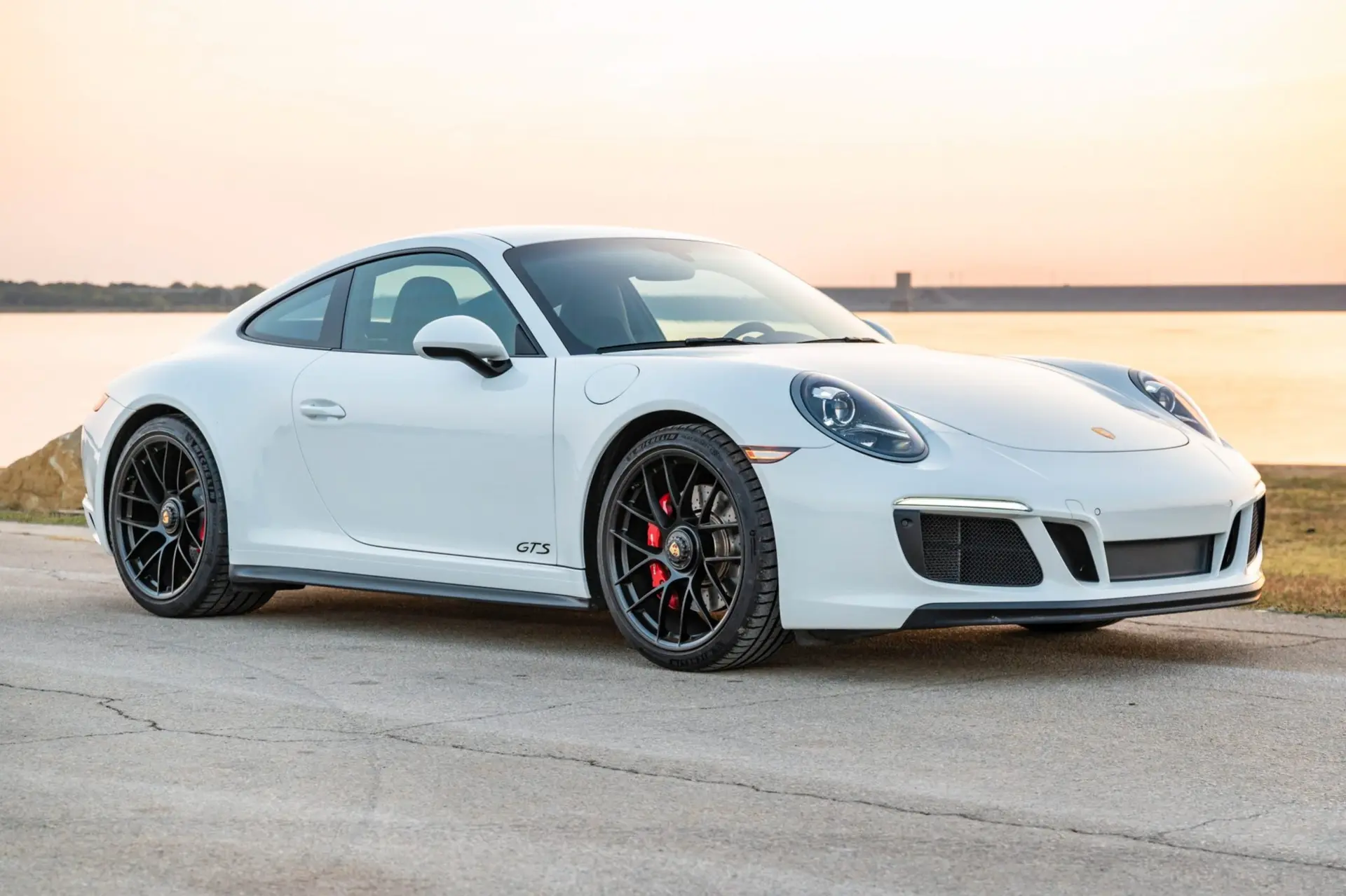 2019 Porsche 911 Carrera GTS Coupe 7-Speed