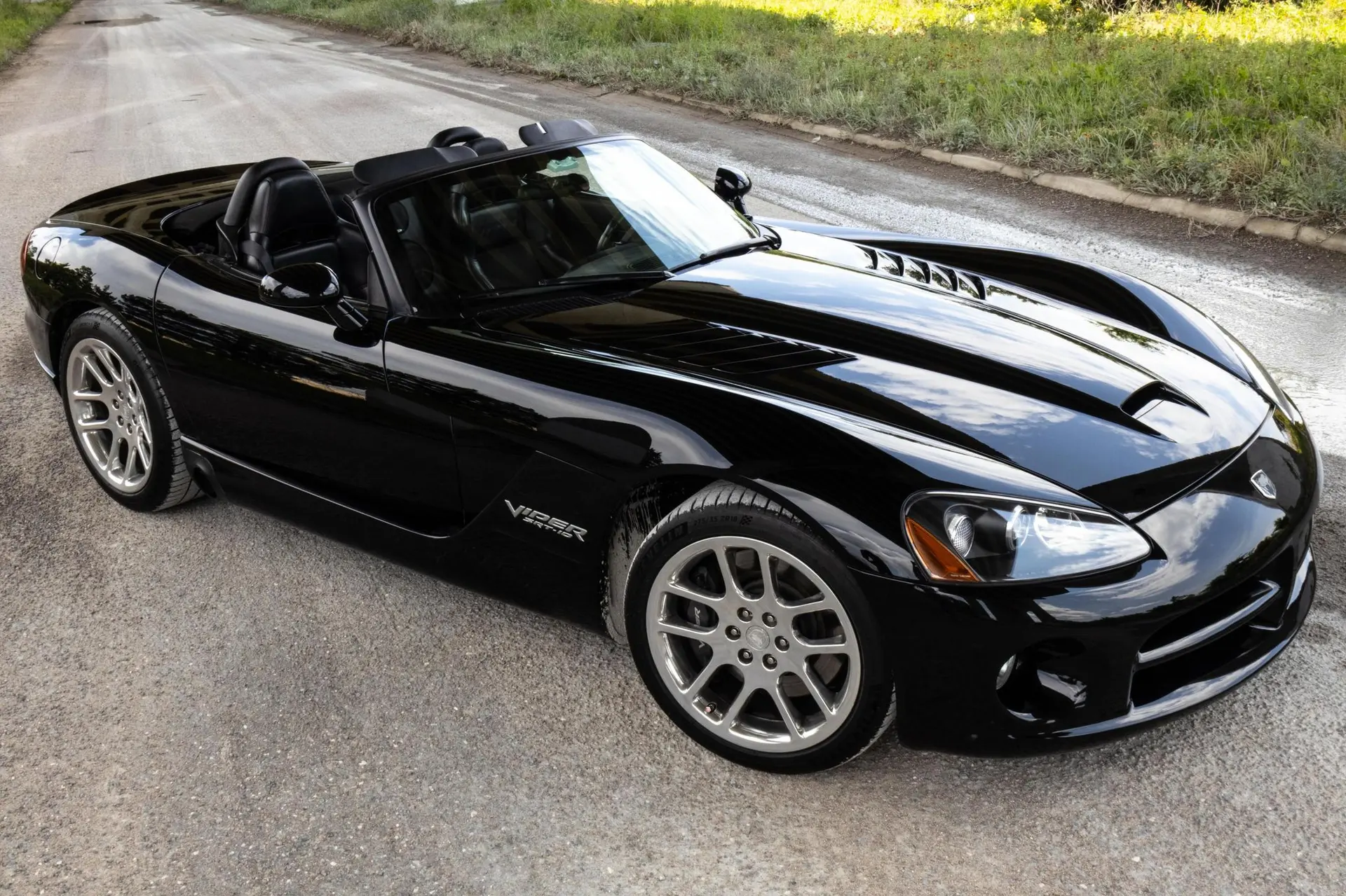 2003 Dodge Viper
