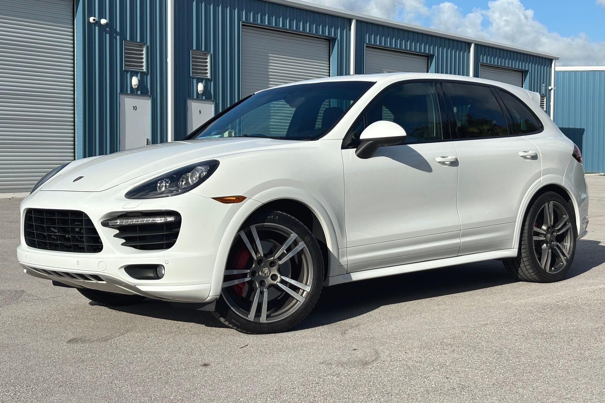 2013 Porsche Cayenne GTS