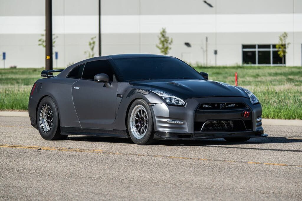 2013 Nissan GT-R Premium