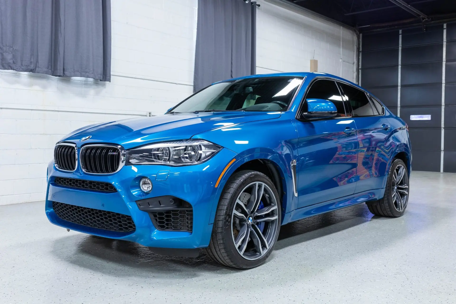 2015 BMW X6 M