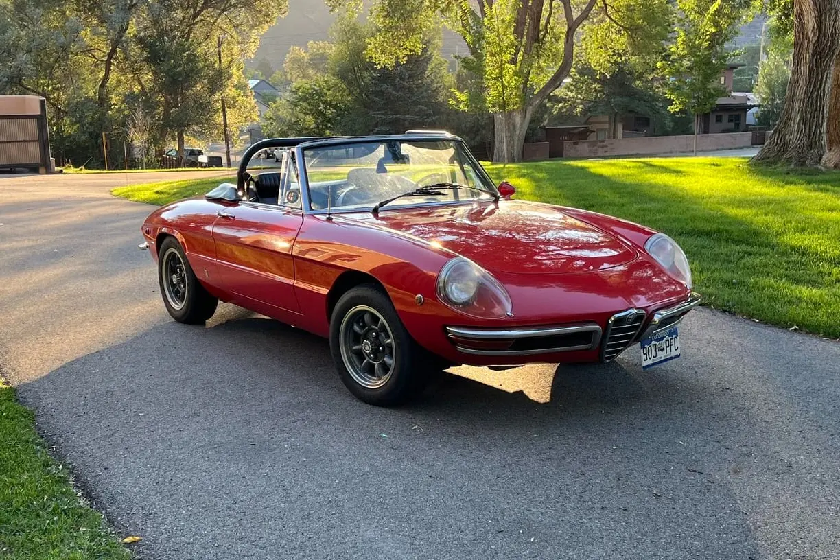 1969 Alfa Romeo 105 Series Spider