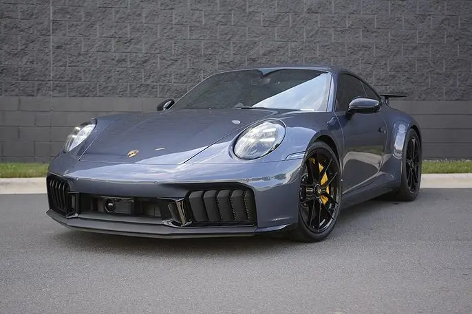 2026 Porsche 992.2 Carrera 4 GTS