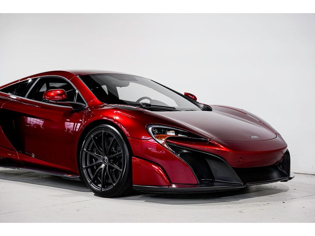2016 McLaren 675LT