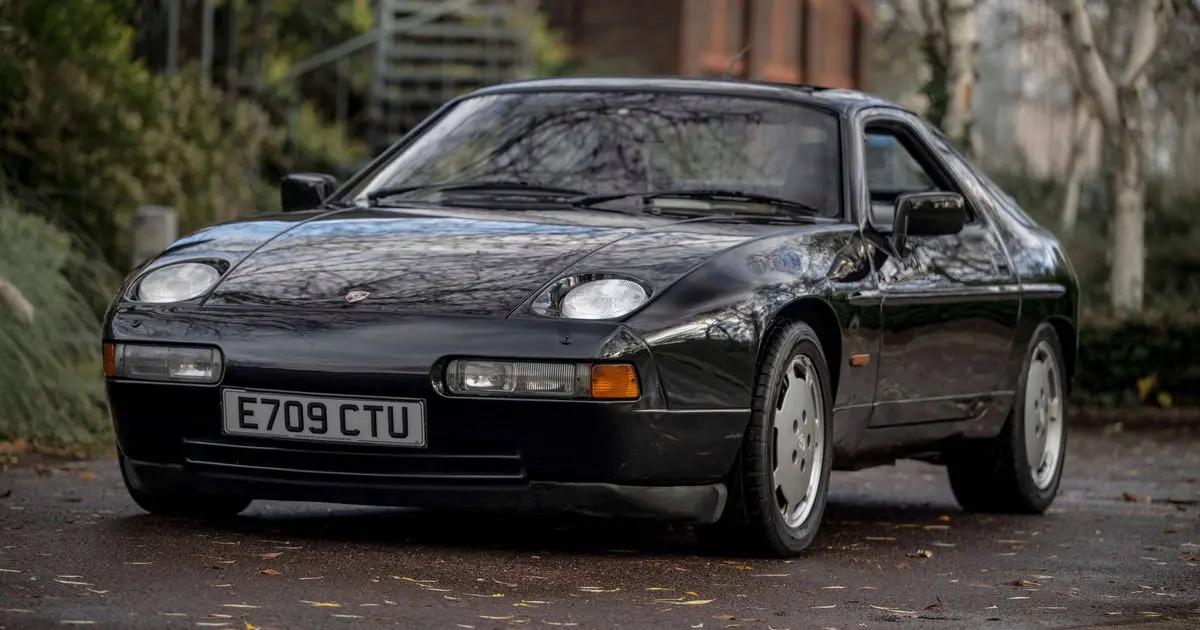 1987 Porsche 928 S4
