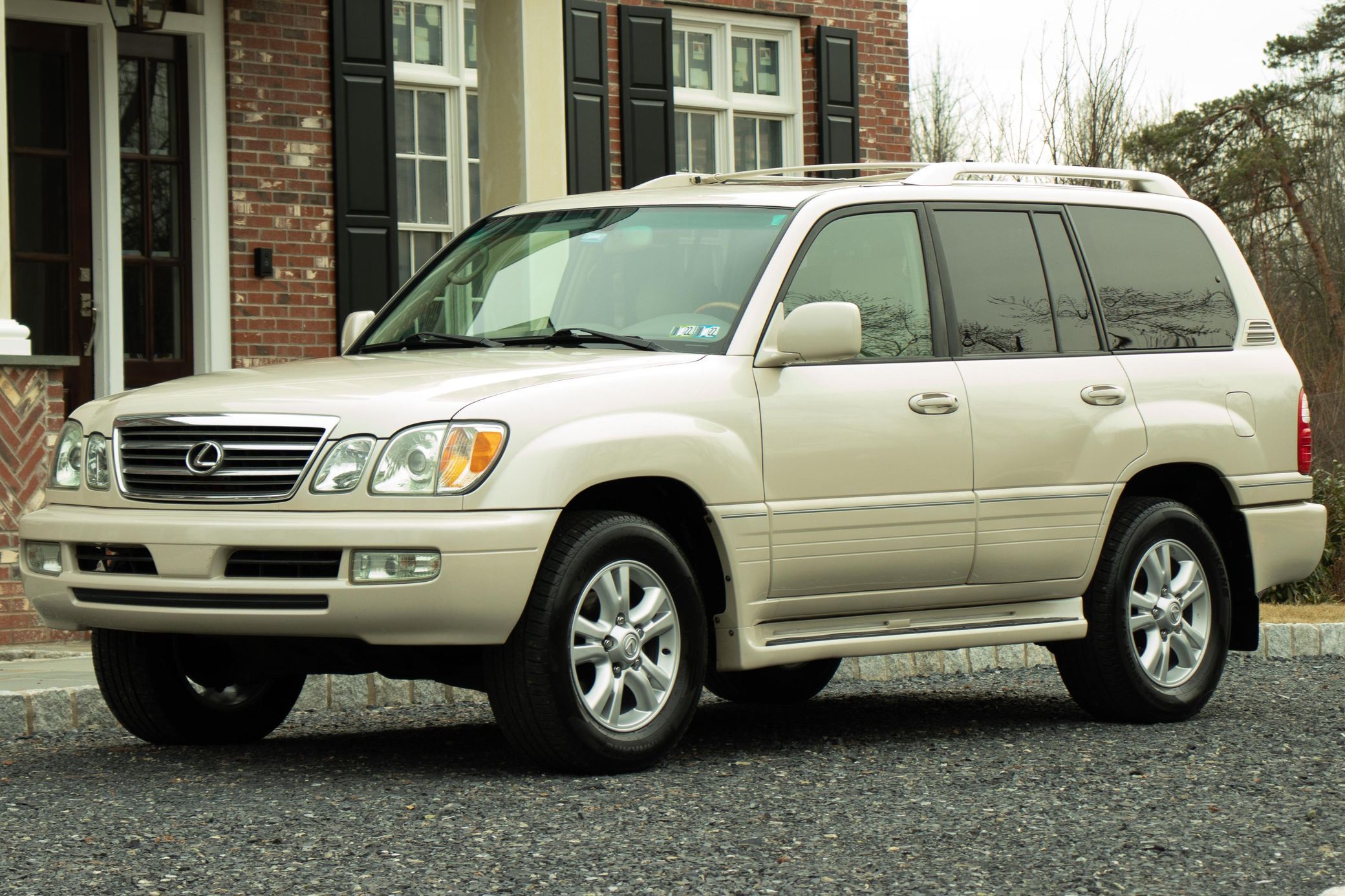 2005 Lexus LX