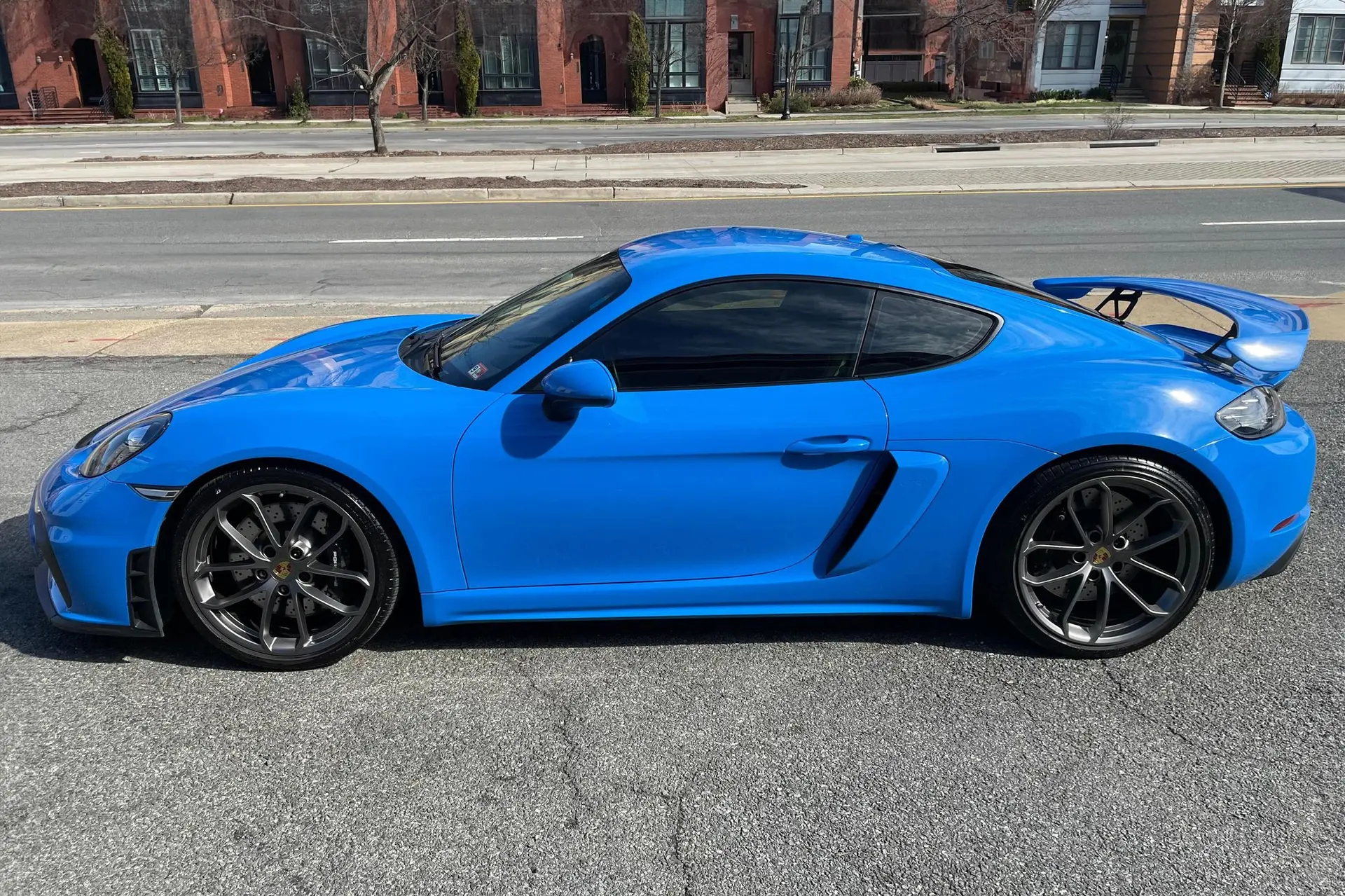 2022 Porsche Cayman GT4