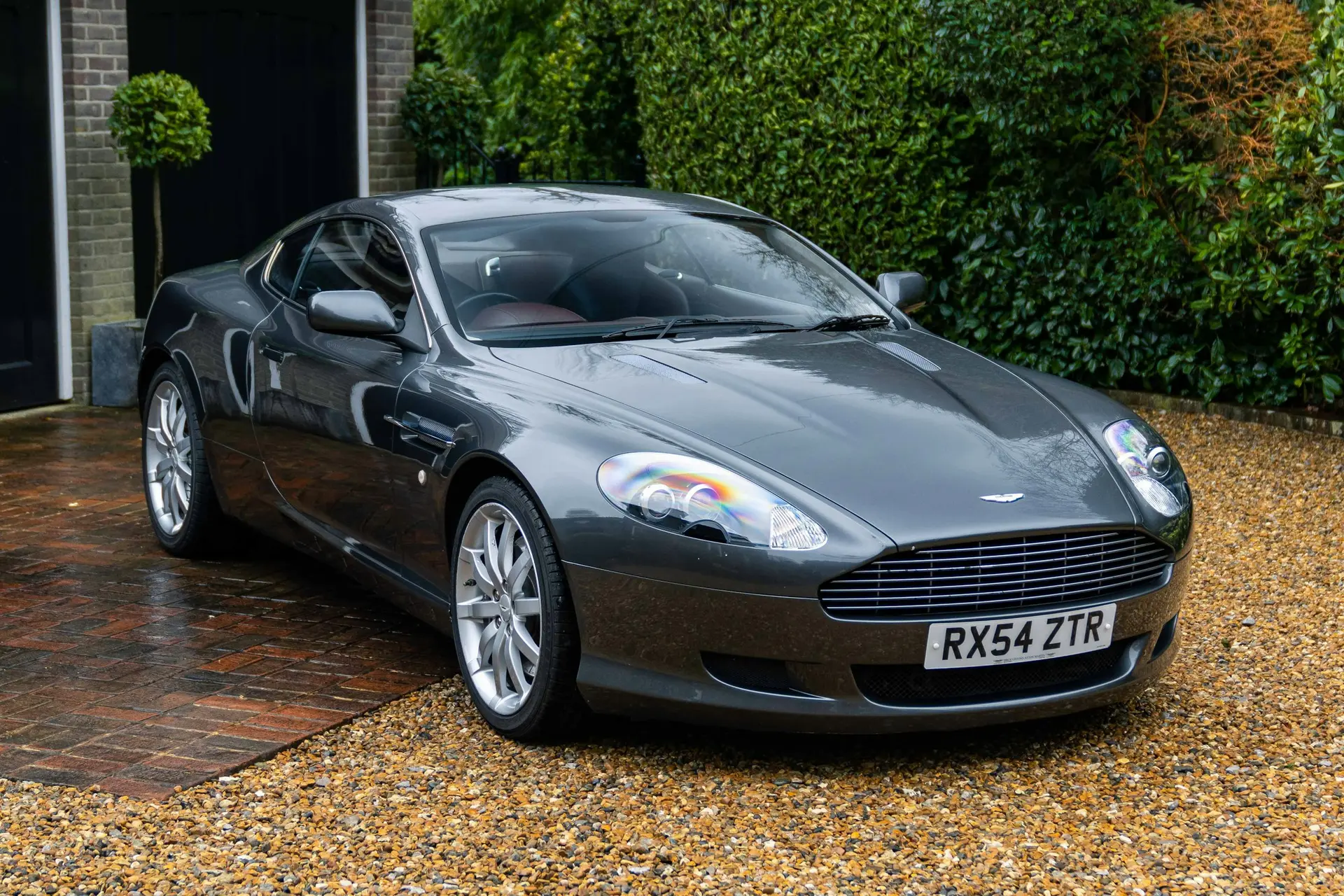 2005 Aston Martin DB9 Coupe