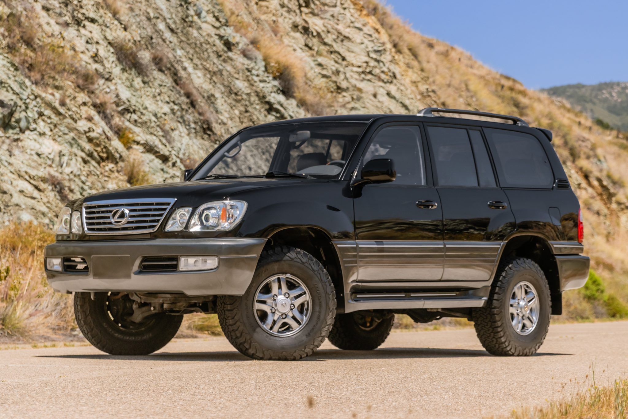 2002 Lexus LX