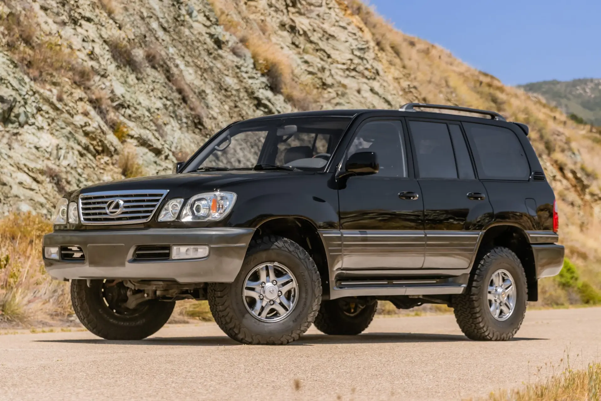 2002 Lexus LX