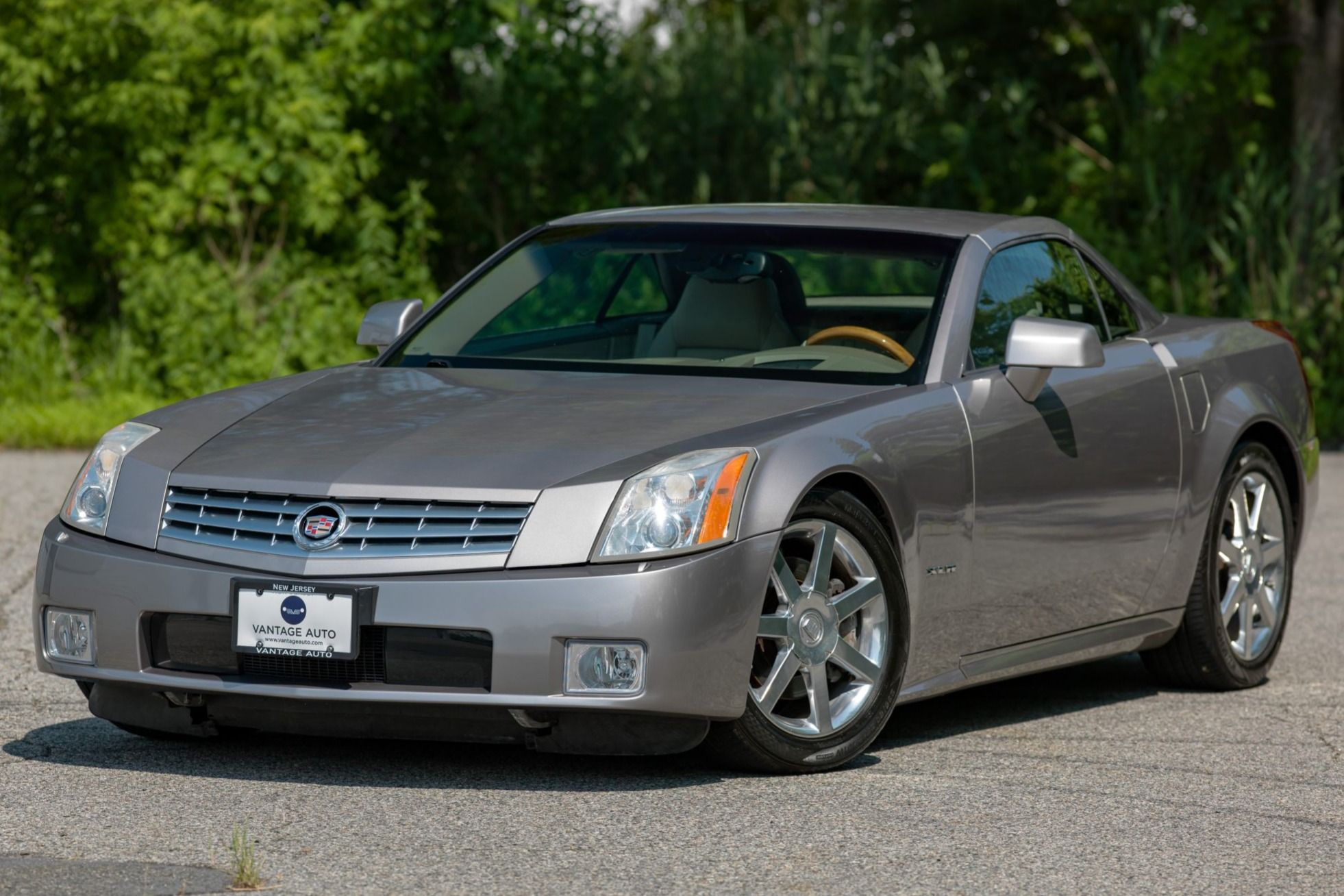 2005 Cadillac XLR