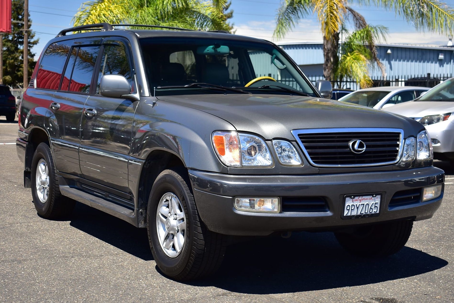 2002 Lexus LX