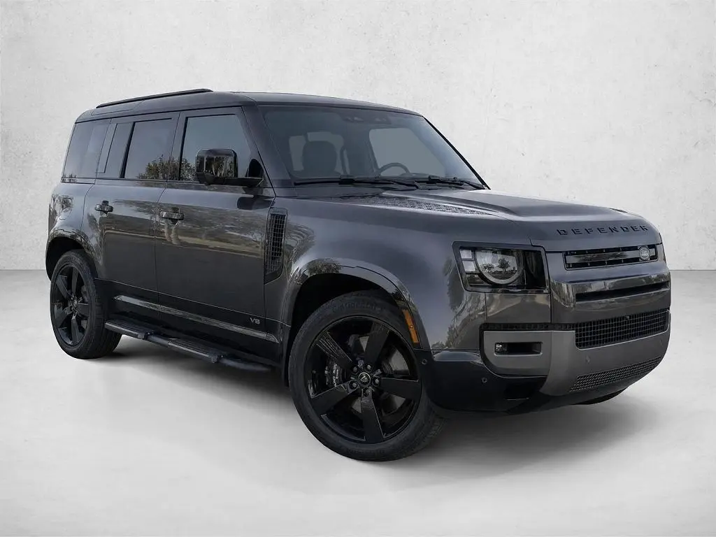 2026 Land Rover Defender 130 V8 P500