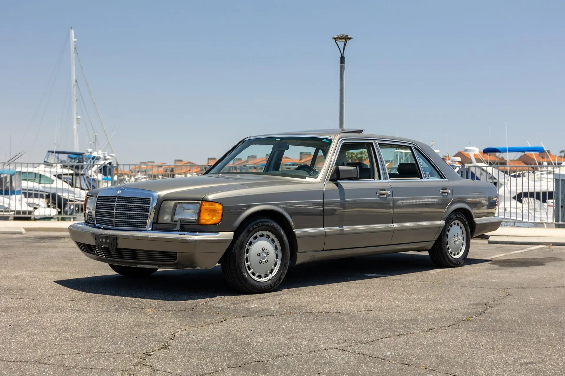 1988 Mercedes-Benz S-Class