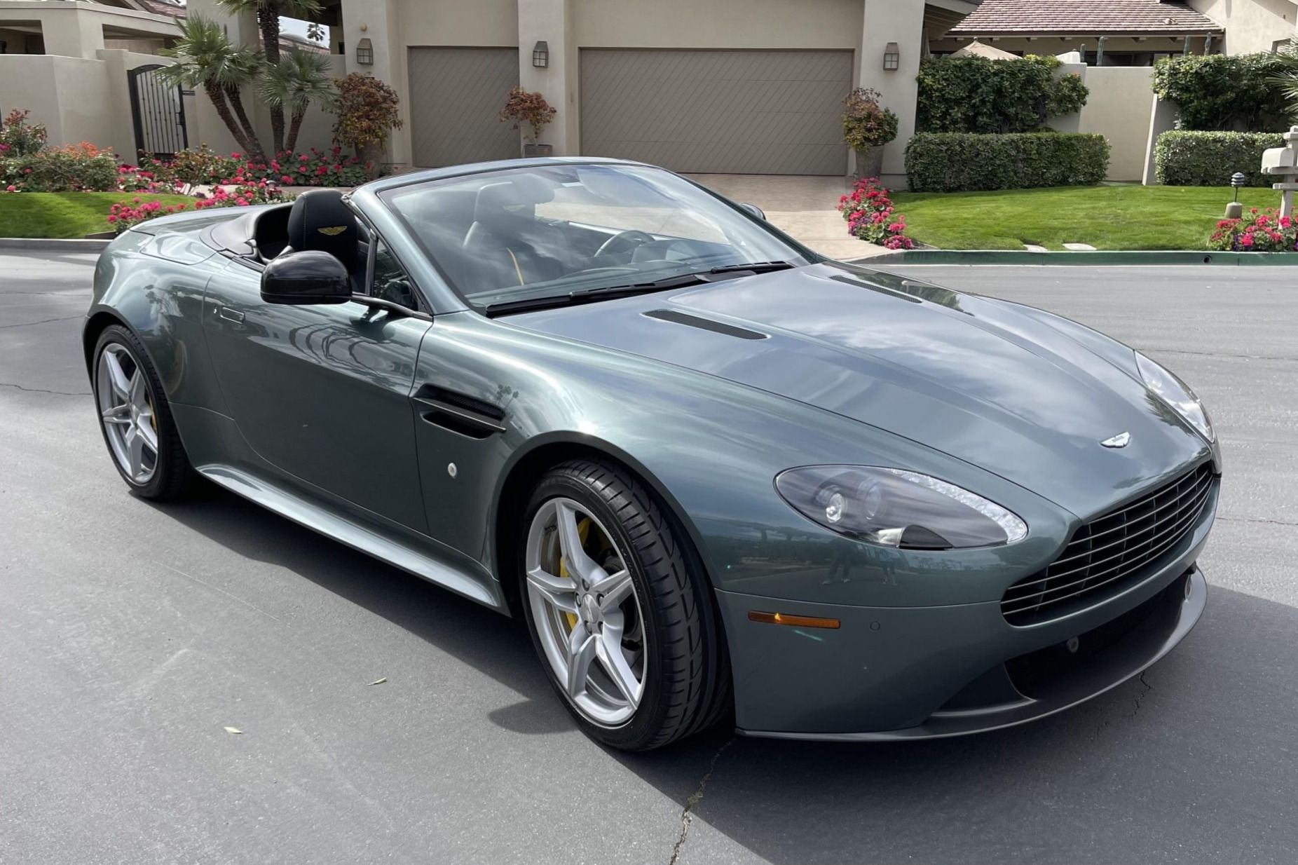 2016 Aston Martin Vantage Vantage GT Roadster