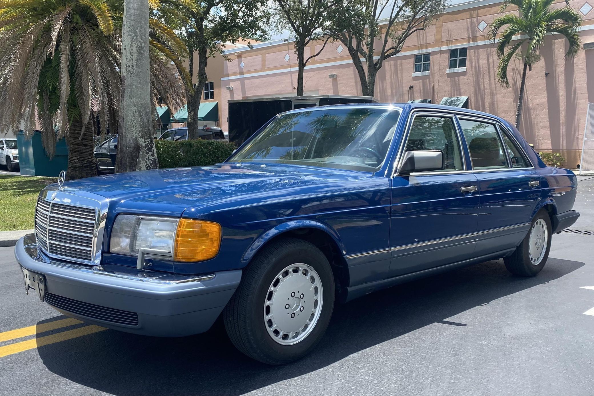 1989 Mercedes-Benz S-Class