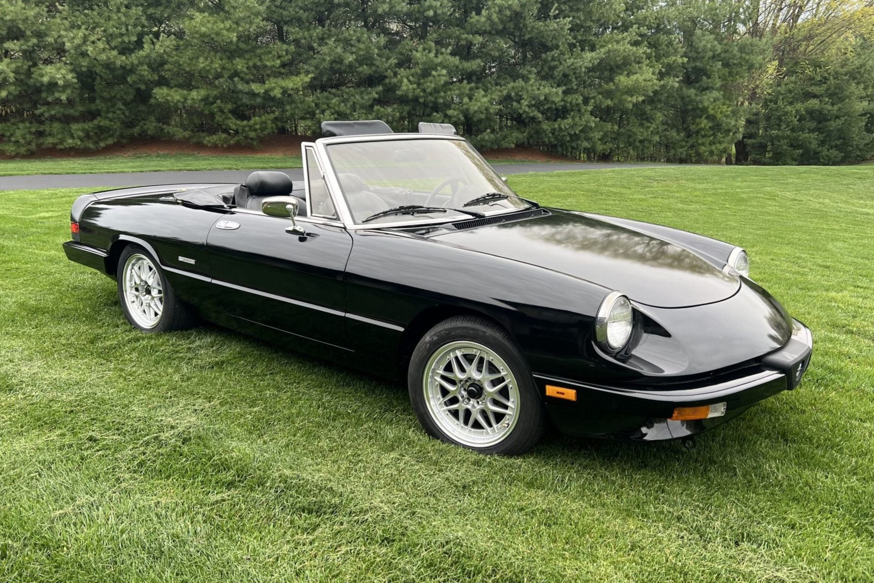 1986 Alfa Romeo 105 Series Spider
