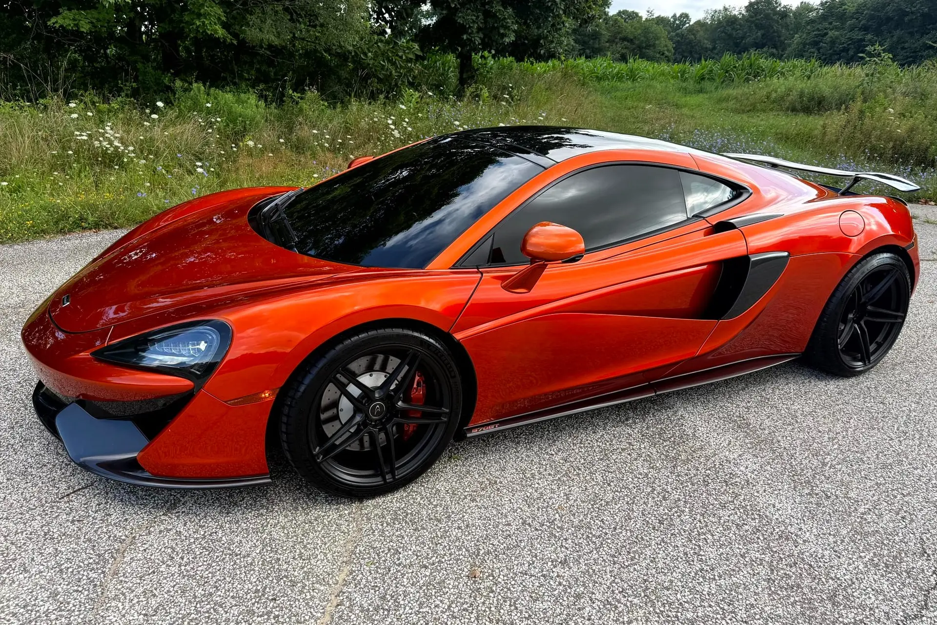 2016 McLaren 570GT Coupe