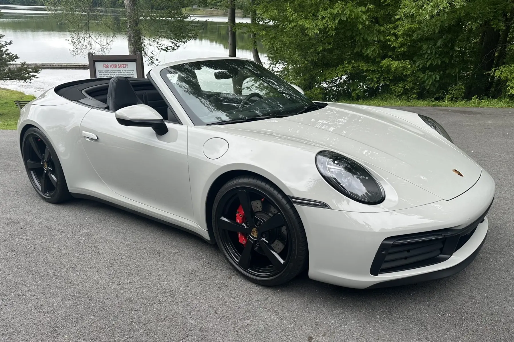 2022 Porsche 911 Carrera 4S Cabriolet