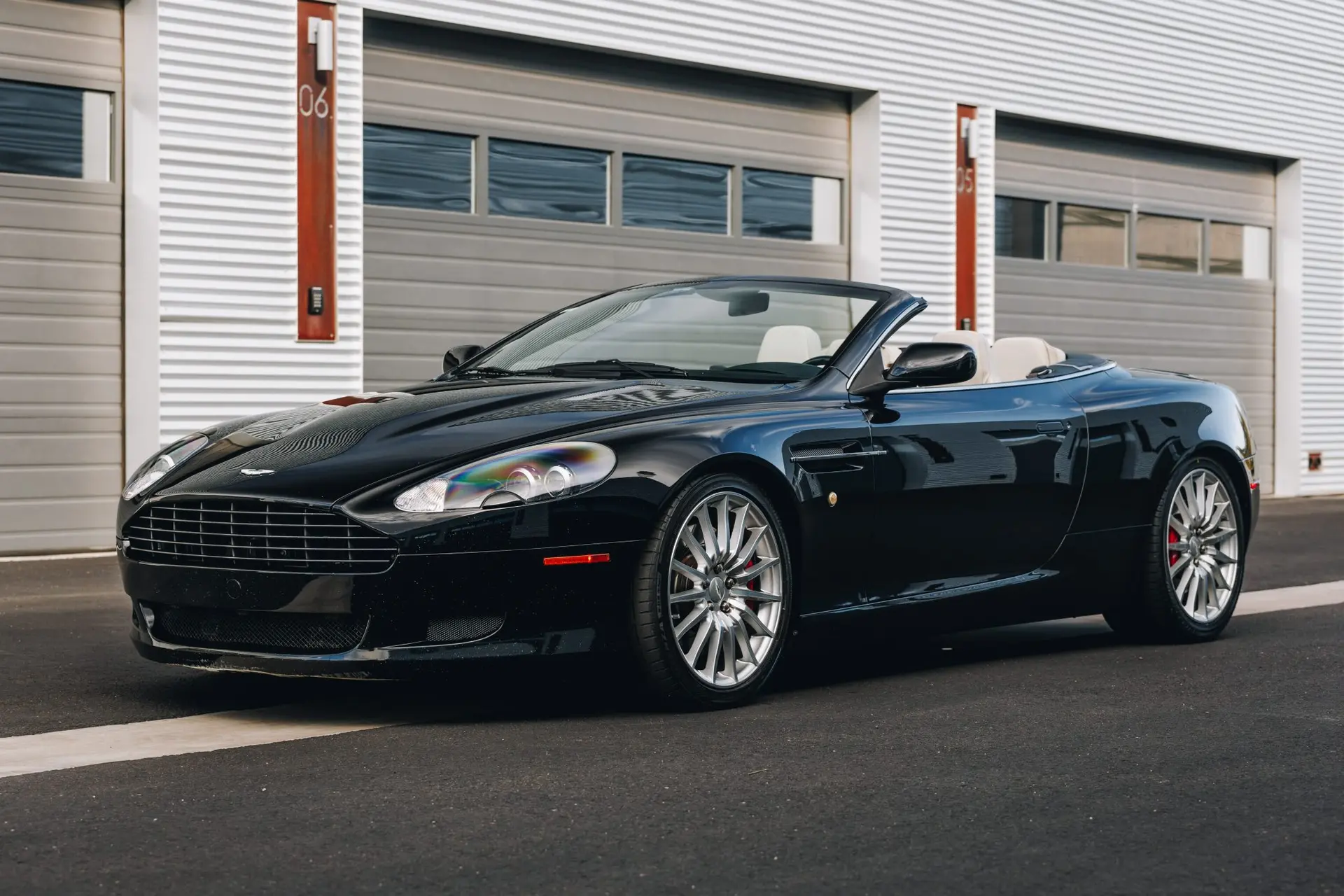 2006 Aston Martin DB9 Volante