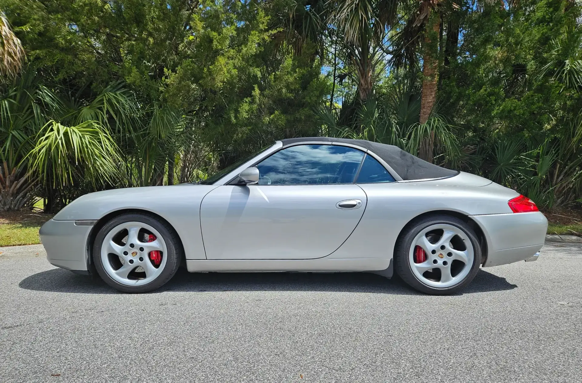 2000 Porsche 911 Carrera Cabriolet
