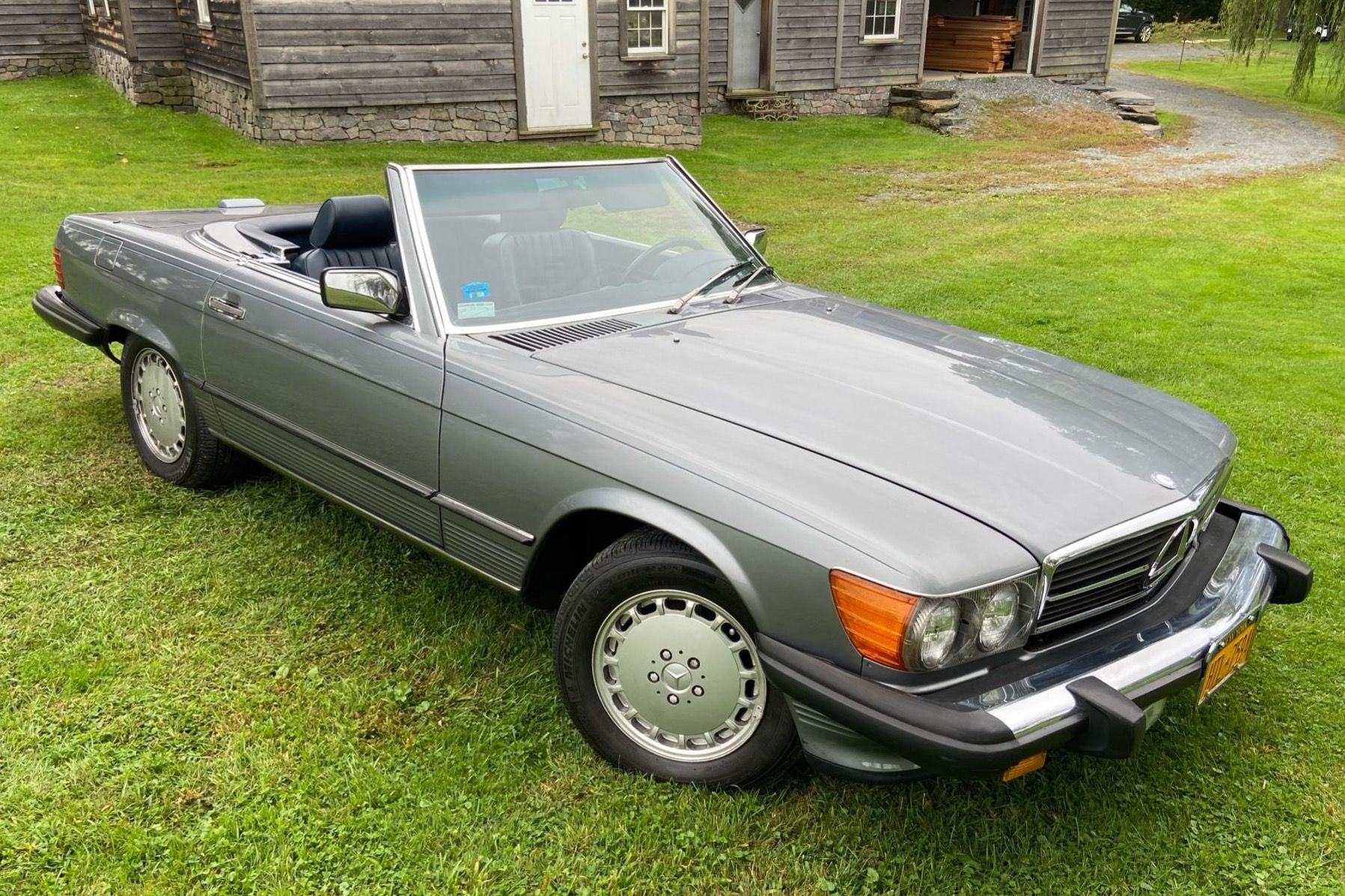 1988 Mercedes-Benz SL-Class 560SL
