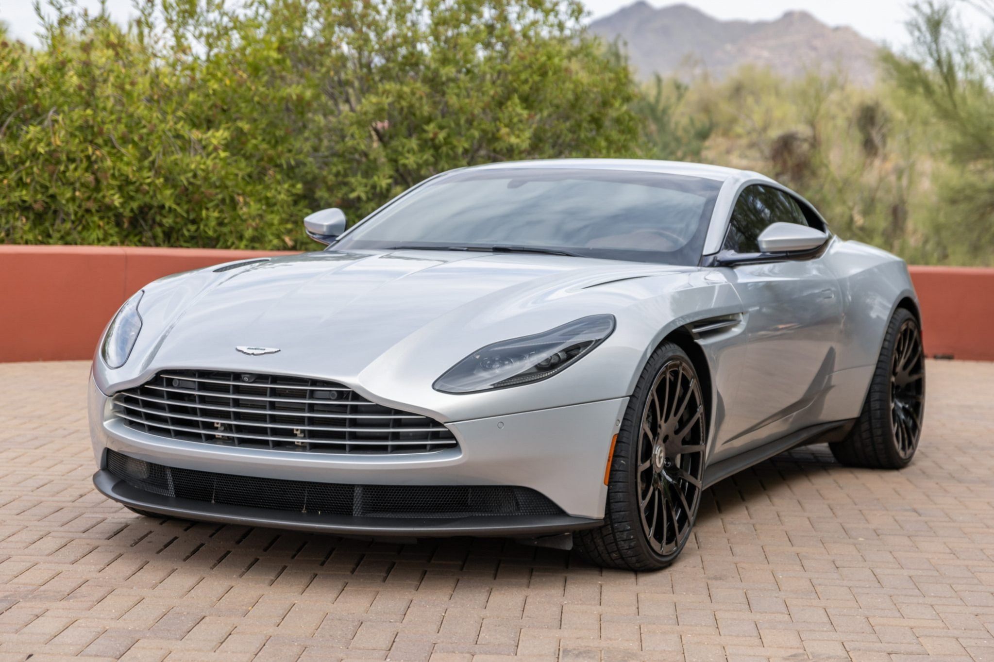 2018 Aston Martin DB11 V8