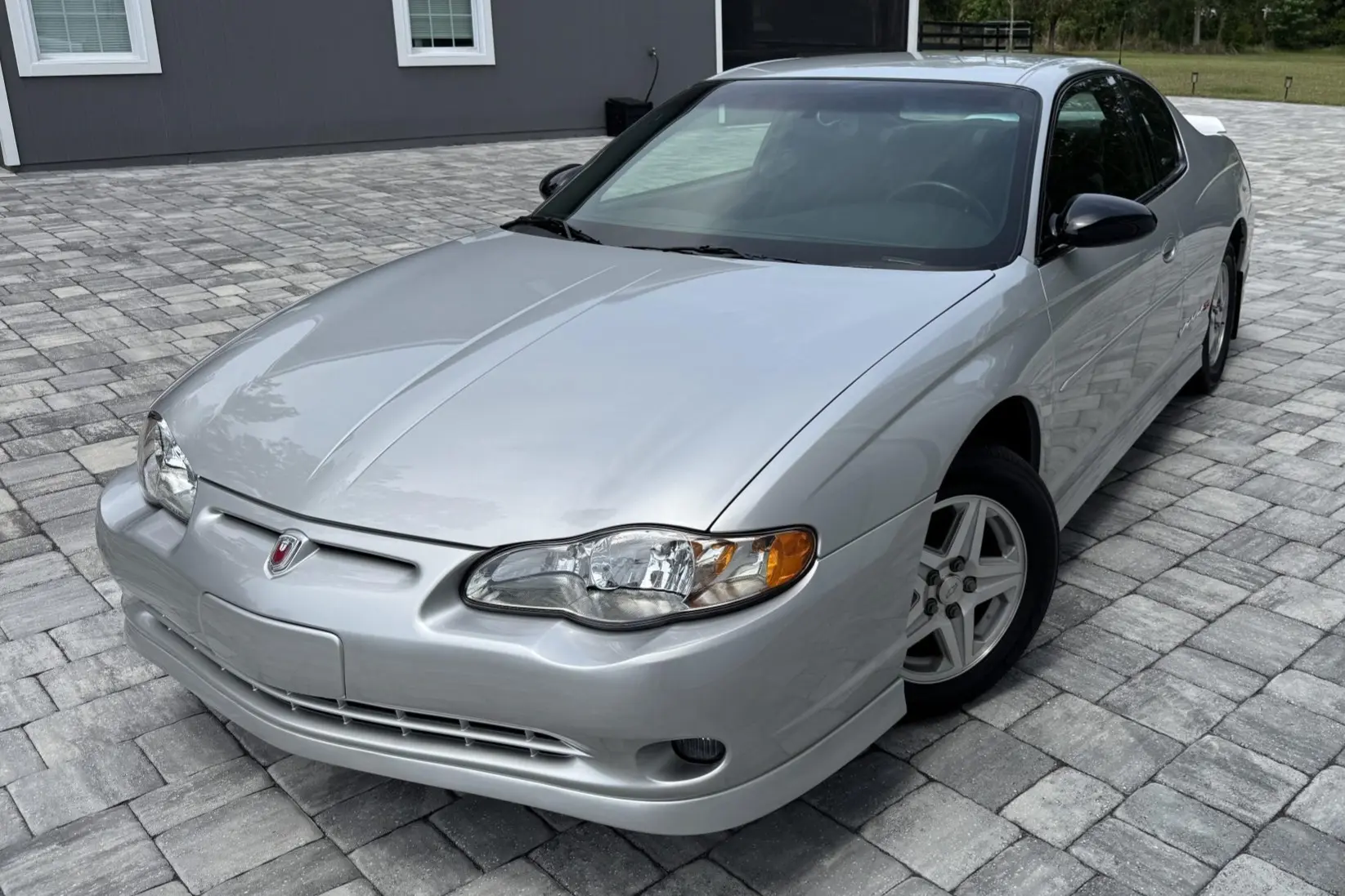 2002 Chevrolet Monte Carlo
