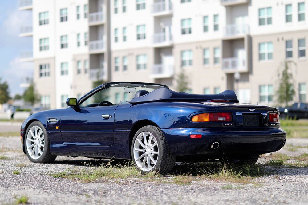 2001 Aston Martin DB7 Vantage