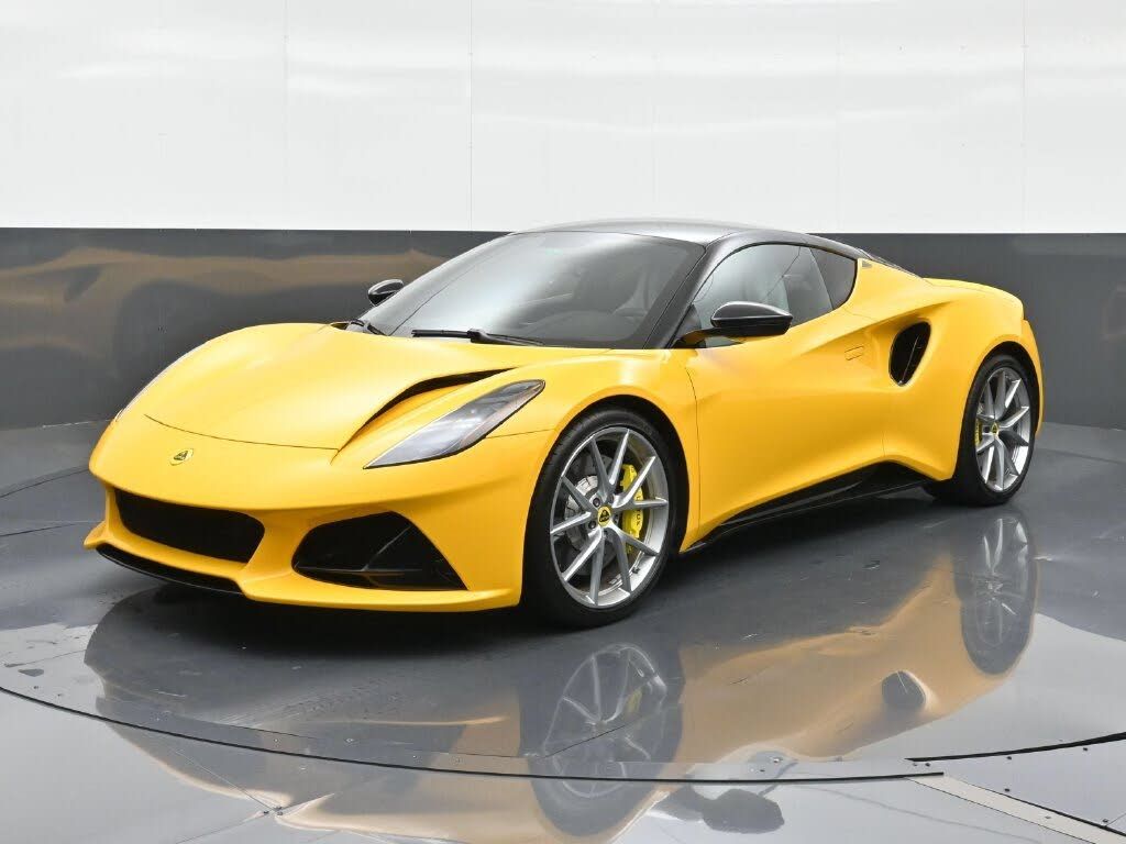 2024 Lotus Emira V6