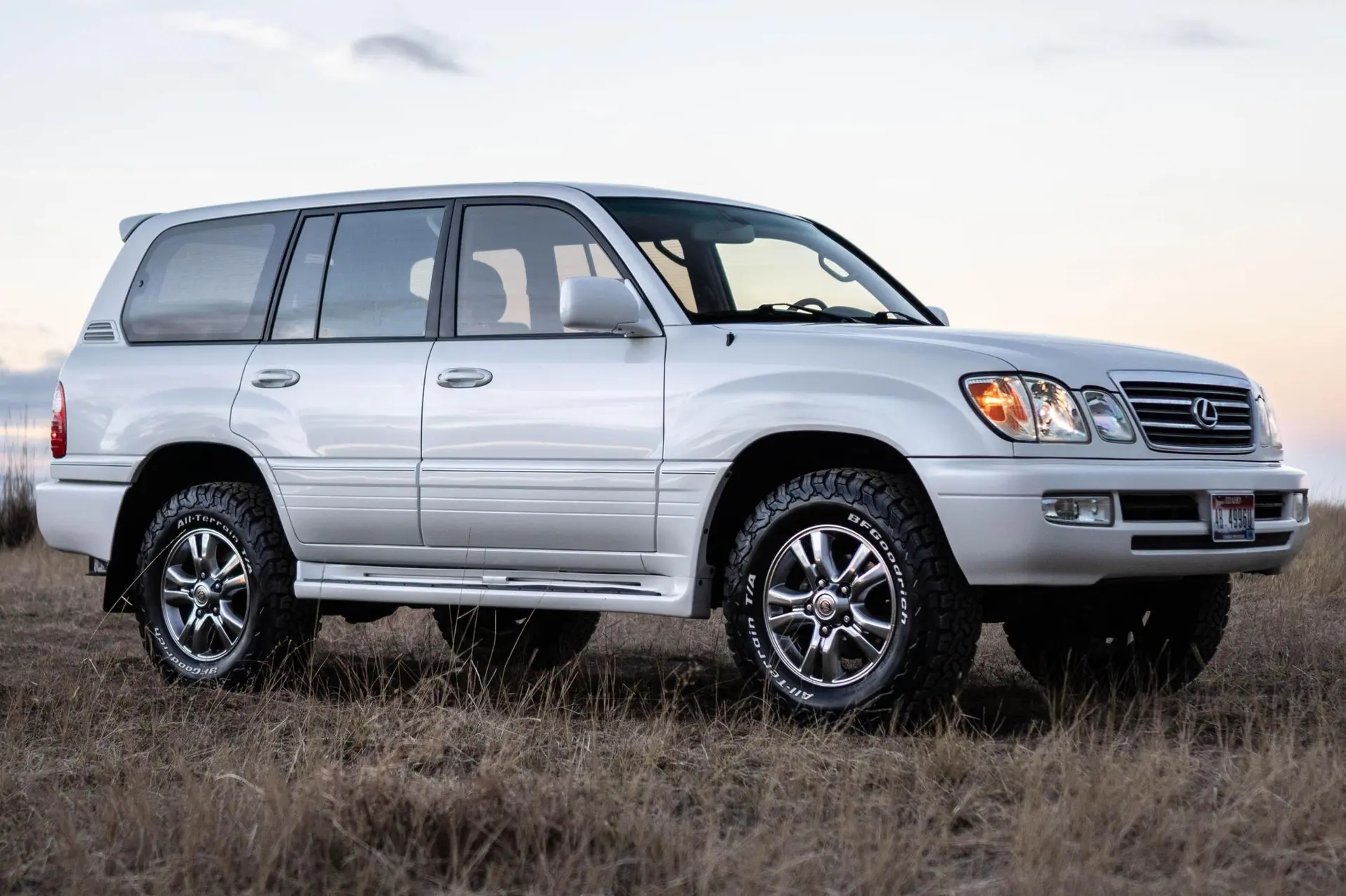 2003 Lexus LX