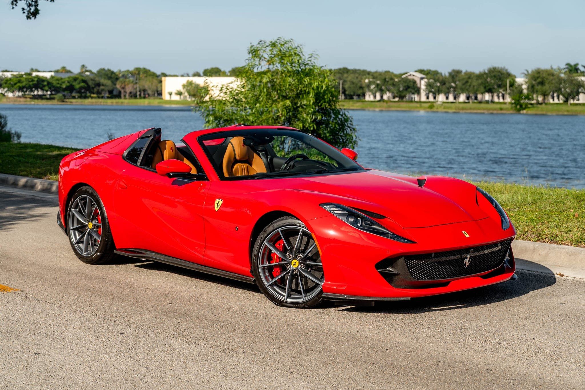 2023 Ferrari 812 GTS